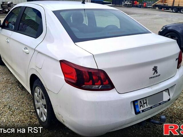 Белый Пежо 301, объемом двигателя 1.6 л и пробегом 168 тыс. км за 5950 $, фото 2 на Automoto.ua