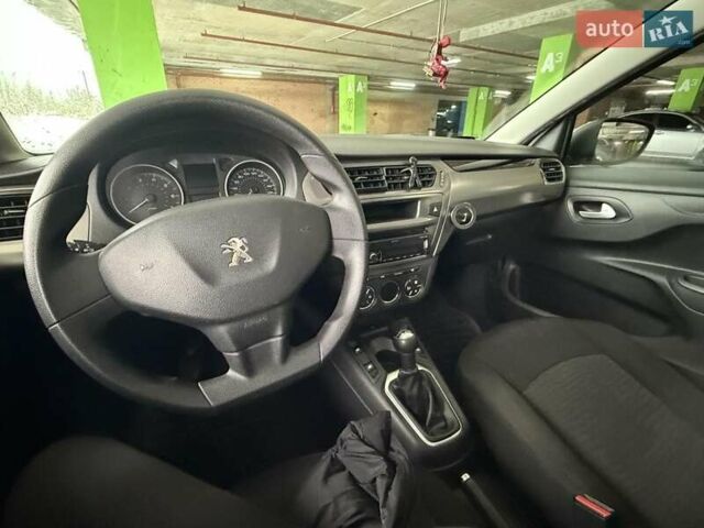 Білий Пежо 301, об'ємом двигуна 1.2 л та пробігом 140 тис. км за 6500 $, фото 15 на Automoto.ua