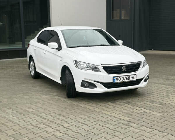 Белый Пежо 301, объемом двигателя 1.5 л и пробегом 175 тыс. км за 8900 $, фото 4 на Automoto.ua