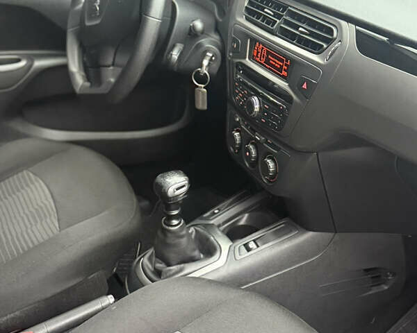 Белый Пежо 301, объемом двигателя 1.5 л и пробегом 175 тыс. км за 8900 $, фото 42 на Automoto.ua