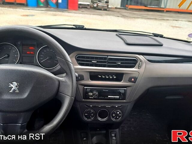 Белый Пежо 301, объемом двигателя 1.6 л и пробегом 168 тыс. км за 5950 $, фото 7 на Automoto.ua