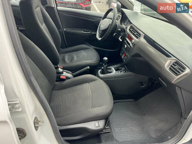 Пежо 301 2020 в Киеве на Automoto.ua Белый Пежо 301, объемом двигателя 1.56 л и пробегом 159 тыс. км за 9134 $, фото 15 на Automoto.ua