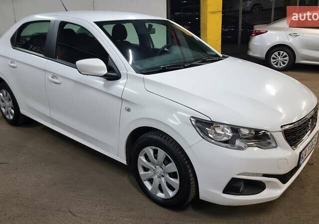 Белый Пежо 301, объемом двигателя 1.56 л и пробегом 67 тыс. км за 9600 $, фото 6 на Automoto.ua