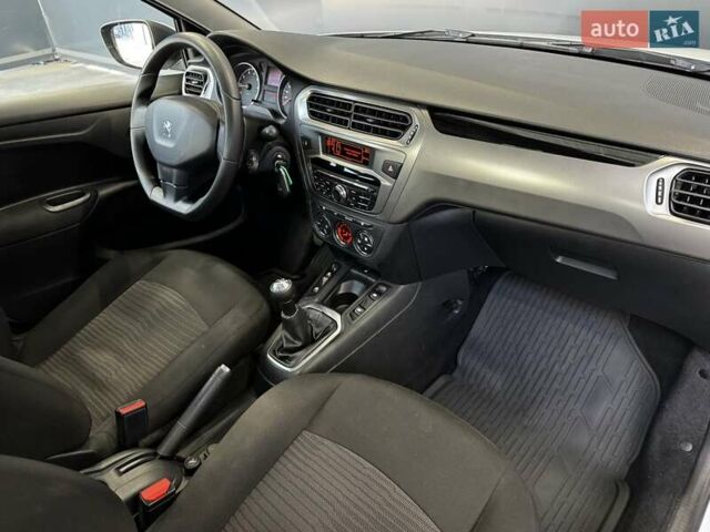 Пежо 301 2020 в Киеве на Automoto.ua Белый Пежо 301, объемом двигателя 1.6 л и пробегом 189 тыс. км за 7900 $, фото 31 на Automoto.ua