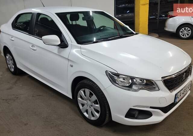 Пежо 301 2020 в Киеве на Automoto.ua Белый Пежо 301, объемом двигателя 1.59 л и пробегом 148 тыс. км за 8600 $, фото 5 на Automoto.ua