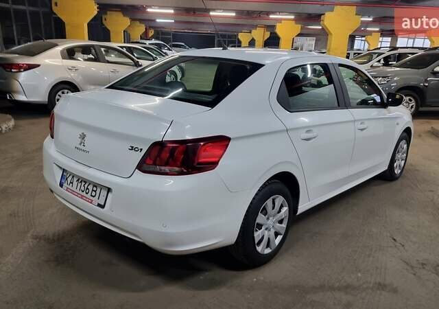 Белый Пежо 301, объемом двигателя 1.56 л и пробегом 67 тыс. км за 9600 $, фото 5 на Automoto.ua