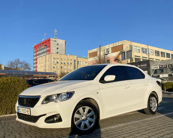 Белый Пежо 301, объемом двигателя 1.6 л и пробегом 150 тыс. км за 9300 $, фото 2 на Automoto.ua