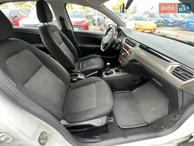 Пежо 301 2020 в Киеве на Automoto.ua Белый Пежо 301, объемом двигателя 1.56 л и пробегом 193 тыс. км за 8416 $, фото 16 на Automoto.ua