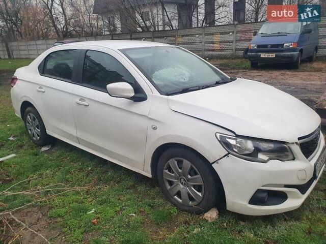 Білий Пежо 301, об'ємом двигуна 1.2 л та пробігом 235 тис. км за 3600 $, фото 2 на Automoto.ua