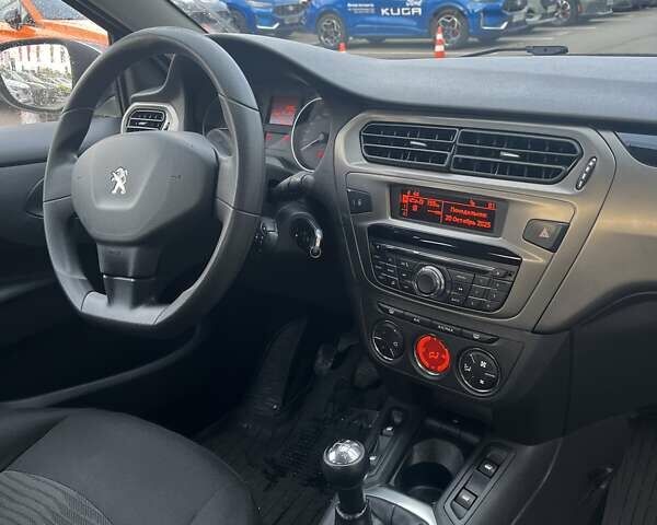 Пежо 301 2020 в Киеве на Automoto.ua Белый Пежо 301, объемом двигателя 1.56 л и пробегом 238 тыс. км за 8315 $, фото 13 на Automoto.ua