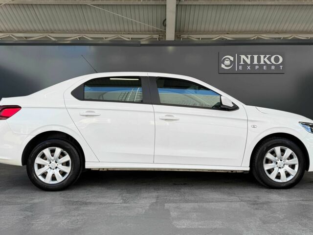 Белый Пежо 301, объемом двигателя 1.6 л и пробегом 234 тыс. км за 7600 $, фото 6 на Automoto.ua