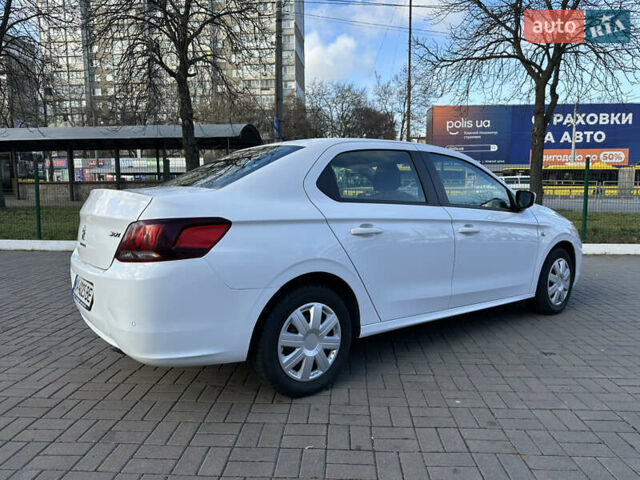 Белый Пежо 301, объемом двигателя 1.59 л и пробегом 122 тыс. км за 6990 $, фото 2 на Automoto.ua