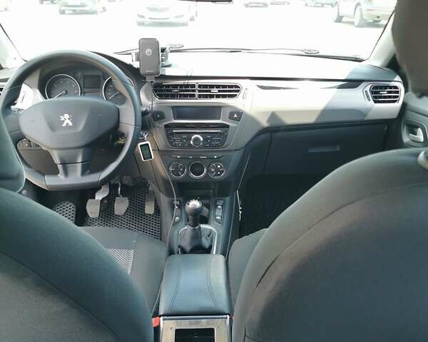 Белый Пежо 301, объемом двигателя 1.59 л и пробегом 67 тыс. км за 11600 $, фото 10 на Automoto.ua