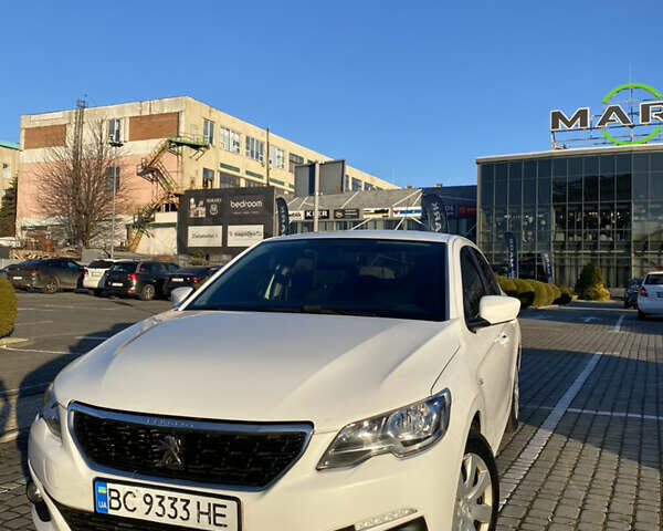 Белый Пежо 301, объемом двигателя 1.6 л и пробегом 150 тыс. км за 9300 $, фото 3 на Automoto.ua