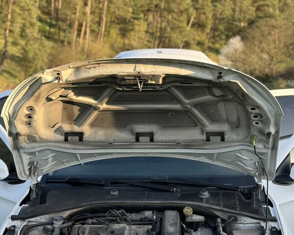 Белый Пежо 301, объемом двигателя 1.59 л и пробегом 150 тыс. км за 9200 $, фото 11 на Automoto.ua