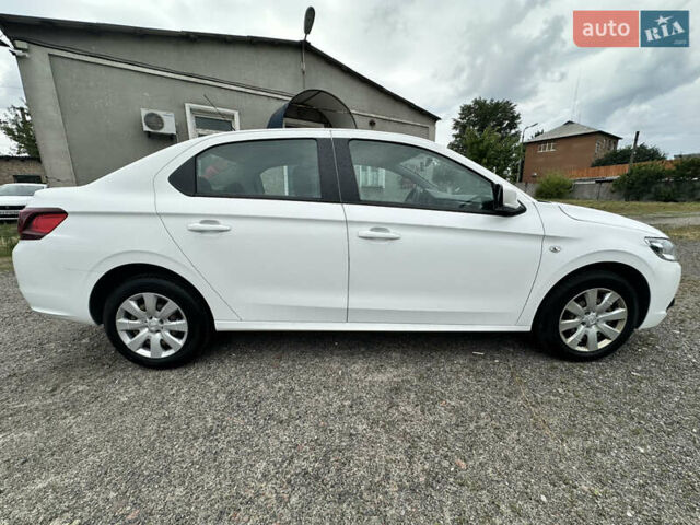 Белый Пежо 301, объемом двигателя 1.56 л и пробегом 157 тыс. км за 8700 $, фото 4 на Automoto.ua