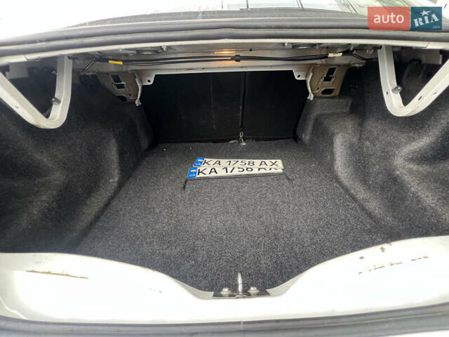 Пежо 301 2020 в Киеве на Automoto.ua Белый Пежо 301, объемом двигателя 1.56 л и пробегом 159 тыс. км за 9134 $, фото 13 на Automoto.ua