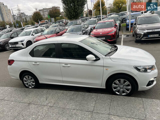 Пежо 301 2020 в Киеве на Automoto.ua Белый Пежо 301, объемом двигателя 1.56 л и пробегом 159 тыс. км за 9134 $, фото 7 на Automoto.ua