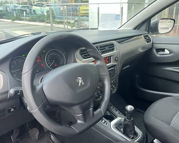 Пежо 301 2020 в Киеве на Automoto.ua Белый Пежо 301, объемом двигателя 1.56 л и пробегом 238 тыс. км за 8315 $, фото 14 на Automoto.ua