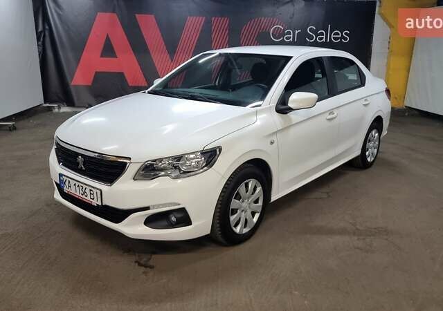 Белый Пежо 301, объемом двигателя 1.56 л и пробегом 67 тыс. км за 9600 $, фото 3 на Automoto.ua