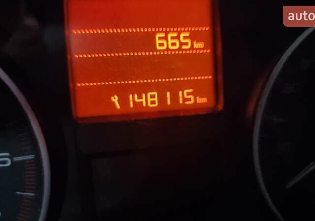 Пежо 301 2020 в Киеве на Automoto.ua Белый Пежо 301, объемом двигателя 1.59 л и пробегом 148 тыс. км за 8600 $, фото 10 на Automoto.ua