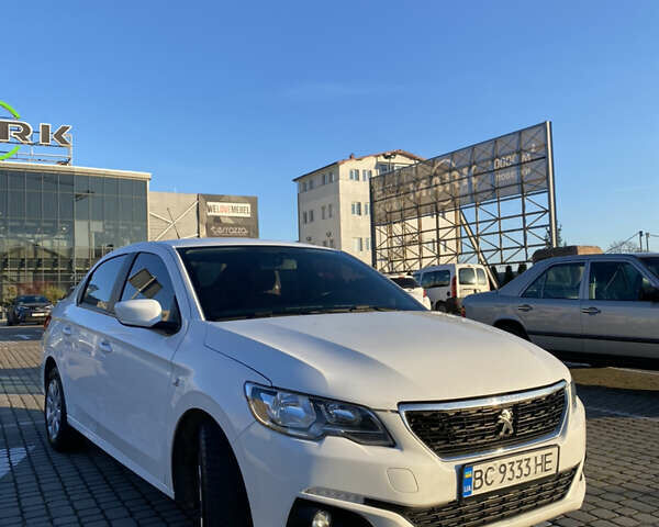 Белый Пежо 301, объемом двигателя 1.6 л и пробегом 150 тыс. км за 9300 $, фото 4 на Automoto.ua