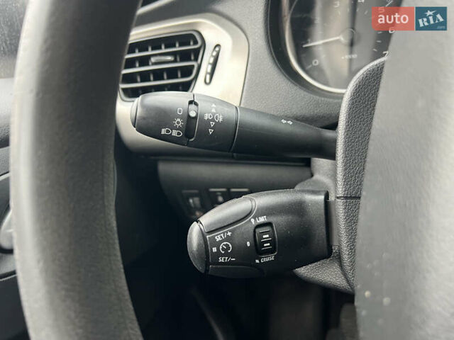 Пежо 301 2020 в Киеве на Automoto.ua Белый Пежо 301, объемом двигателя 1.56 л и пробегом 159 тыс. км за 9134 $, фото 26 на Automoto.ua