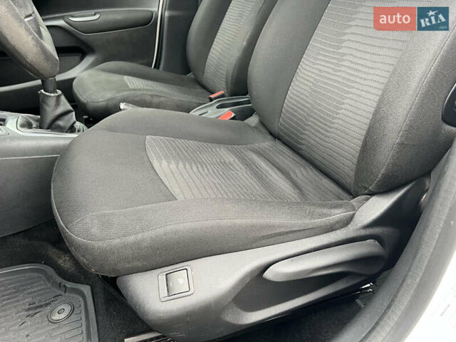 Пежо 301 2020 в Киеве на Automoto.ua Белый Пежо 301, объемом двигателя 1.56 л и пробегом 193 тыс. км за 8416 $, фото 9 на Automoto.ua