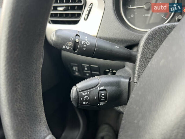 Пежо 301 2020 в Киеве на Automoto.ua Белый Пежо 301, объемом двигателя 1.56 л и пробегом 193 тыс. км за 8416 $, фото 27 на Automoto.ua