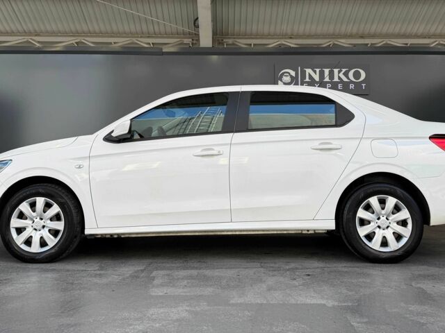 Белый Пежо 301, объемом двигателя 1.6 л и пробегом 234 тыс. км за 7600 $, фото 3 на Automoto.ua