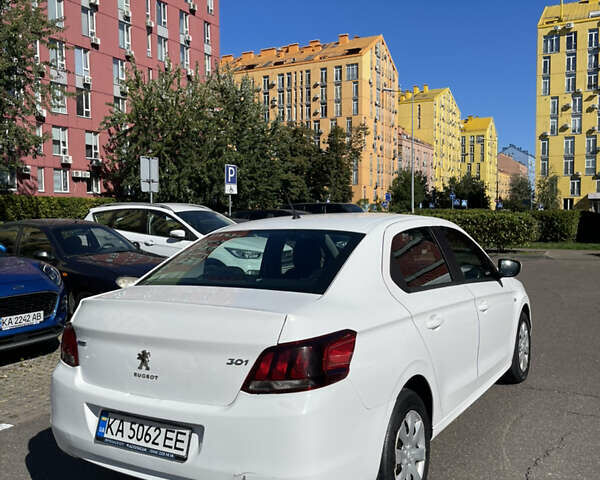 Белый Пежо 301, объемом двигателя 1.2 л и пробегом 140 тыс. км за 5500 $, фото 4 на Automoto.ua