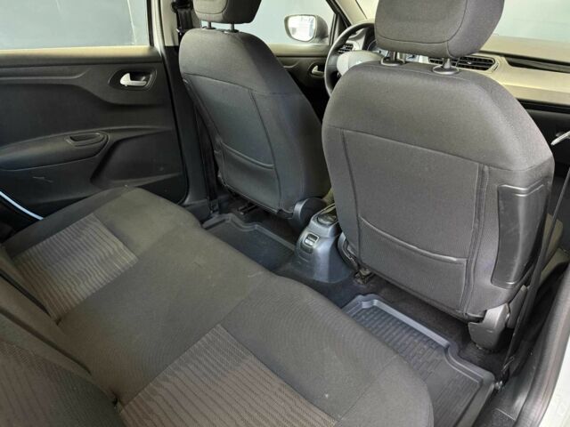 Белый Пежо 301, объемом двигателя 1.6 л и пробегом 234 тыс. км за 7600 $, фото 19 на Automoto.ua