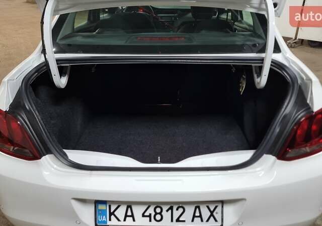 Пежо 301 2020 в Киеве на Automoto.ua Белый Пежо 301, объемом двигателя 1.59 л и пробегом 148 тыс. км за 8600 $, фото 11 на Automoto.ua