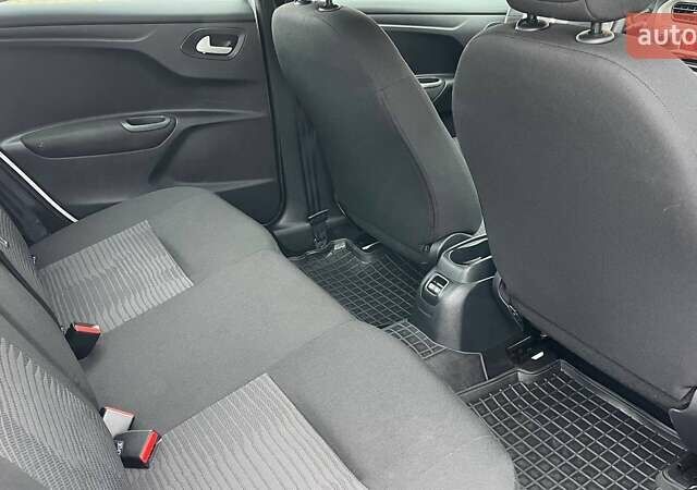 Белый Пежо 301, объемом двигателя 1.2 л и пробегом 55 тыс. км за 8200 $, фото 6 на Automoto.ua