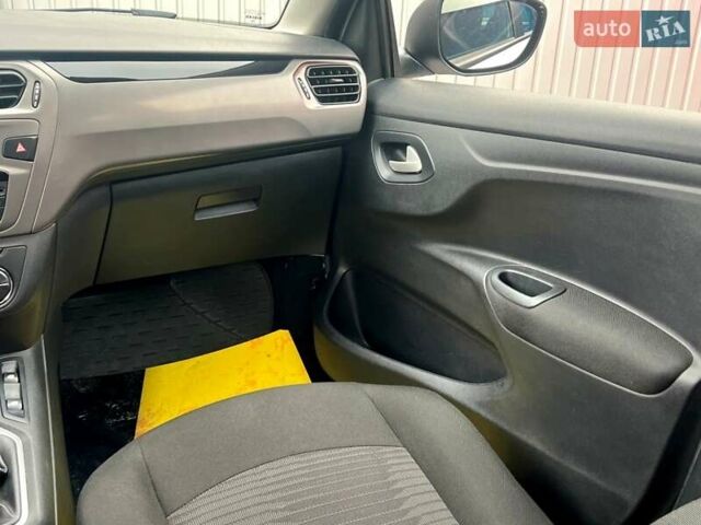 Пежо 301 2021 у Києві на Automoto.ua Білий Пежо 301, об'ємом двигуна 1.2 л та пробігом 97 тис. км за 7200 $, фото 41 на Automoto.ua