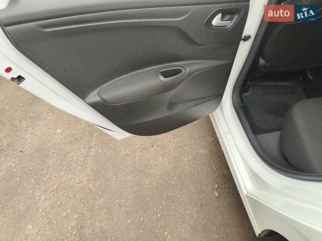 Белый Пежо 301, объемом двигателя 1.2 л и пробегом 74 тыс. км за 7800 $, фото 36 на Automoto.ua