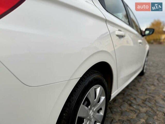 Білий Пежо 301, об'ємом двигуна 1.59 л та пробігом 69 тис. км за 8700 $, фото 13 на Automoto.ua