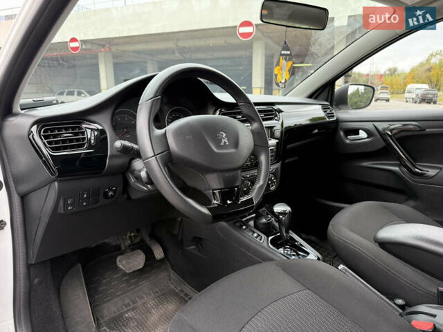 Пежо 301 2021 у Києві на Automoto.ua Білий Пежо 301, об'ємом двигуна 1.59 л та пробігом 71 тис. км за 11500 $, фото 21 на Automoto.ua
