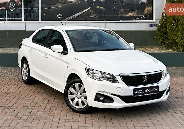 Белый Пежо 301, объемом двигателя 1.2 л и пробегом 77 тыс. км за 8551 $, фото 1 на Automoto.ua
