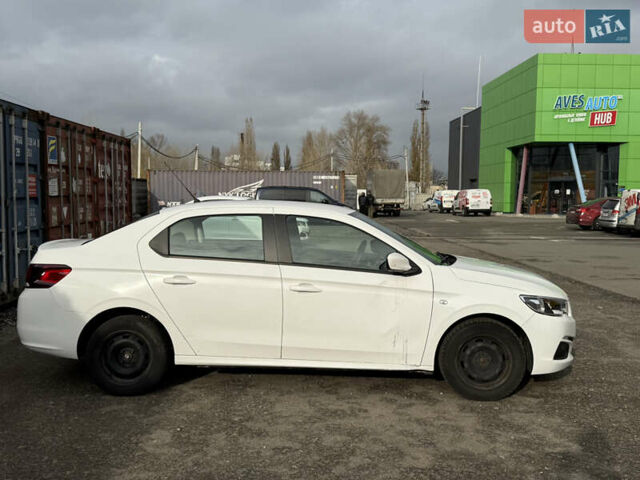 Білий Пежо 301, об'ємом двигуна 1.6 л та пробігом 170 тис. км за 6700 $, фото 3 на Automoto.ua