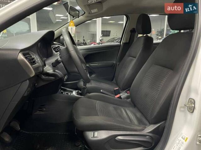 Белый Пежо 301, объемом двигателя 1.59 л и пробегом 310 тыс. км за 6490 $, фото 16 на Automoto.ua