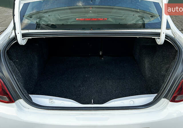 Белый Пежо 301, объемом двигателя 1.2 л и пробегом 77 тыс. км за 8551 $, фото 8 на Automoto.ua