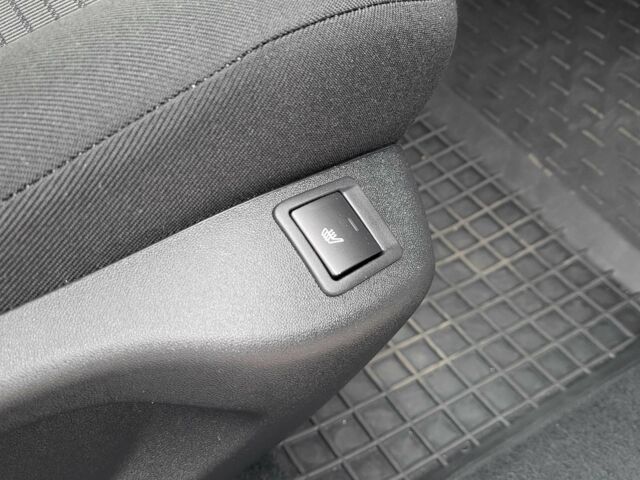 Пежо 301 2021 у Києві на Automoto.ua Білий Пежо 301, об'ємом двигуна 1.2 л та пробігом 56 тис. км за 8300 $, фото 3 на Automoto.ua