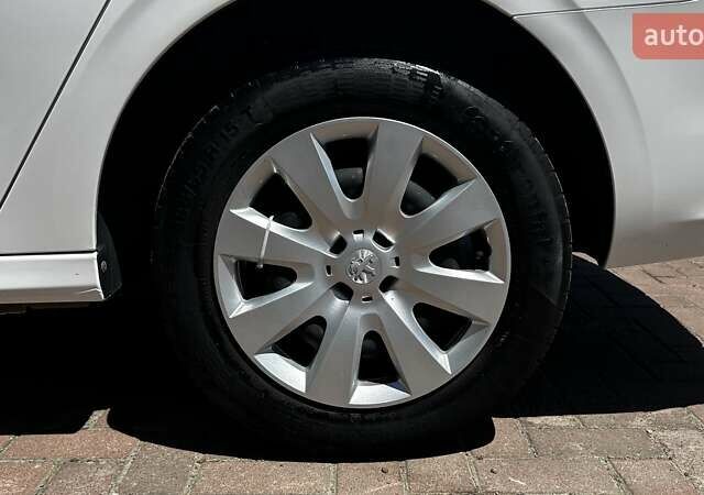 Білий Пежо 301, об'ємом двигуна 1.2 л та пробігом 73 тис. км за 9324 $, фото 9 на Automoto.ua