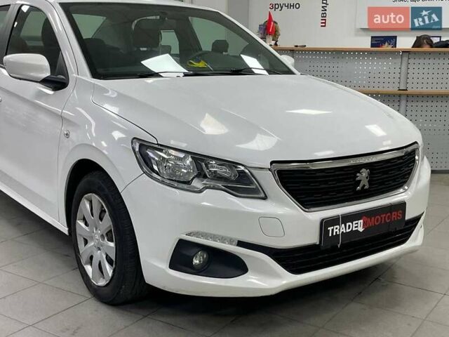 Белый Пежо 301, объемом двигателя 1.59 л и пробегом 310 тыс. км за 6490 $, фото 6 на Automoto.ua