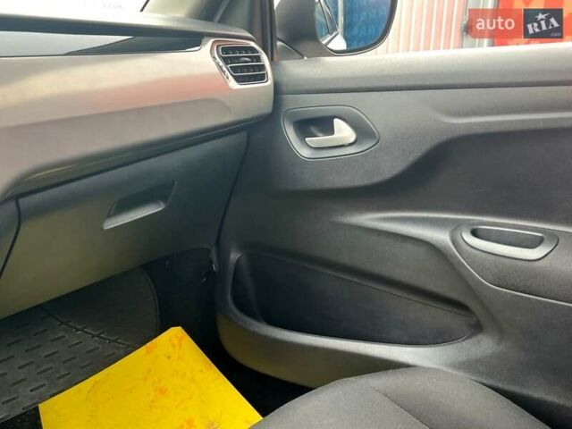 Пежо 301 2021 у Києві на Automoto.ua Білий Пежо 301, об'ємом двигуна 1.2 л та пробігом 97 тис. км за 7200 $, фото 34 на Automoto.ua