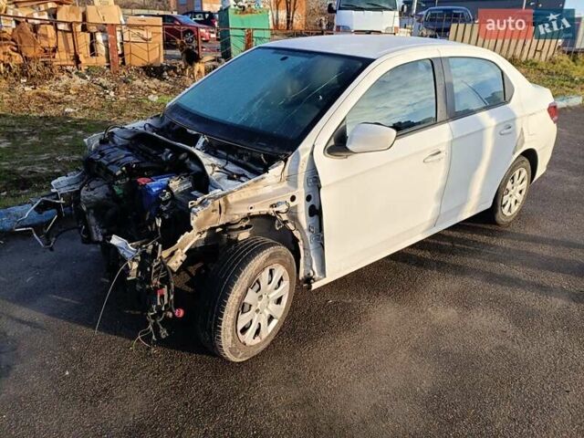 Білий Пежо 301, об'ємом двигуна 1.59 л та пробігом 240 тис. км за 5200 $, фото 3 на Automoto.ua