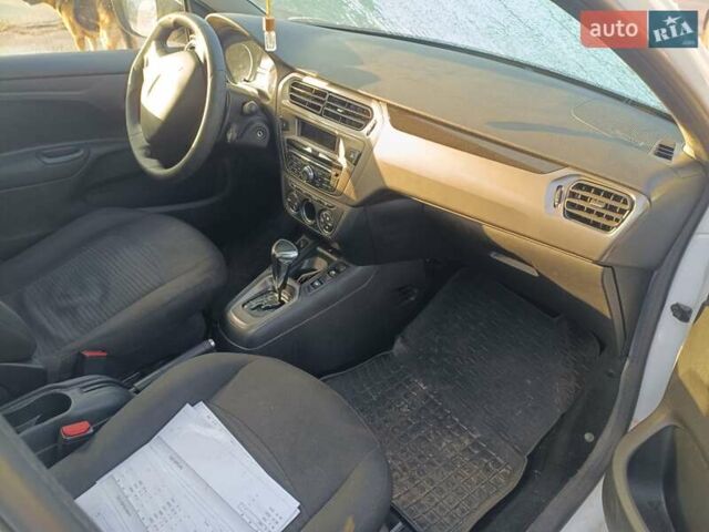 Білий Пежо 301, об'ємом двигуна 1.59 л та пробігом 240 тис. км за 5200 $, фото 7 на Automoto.ua