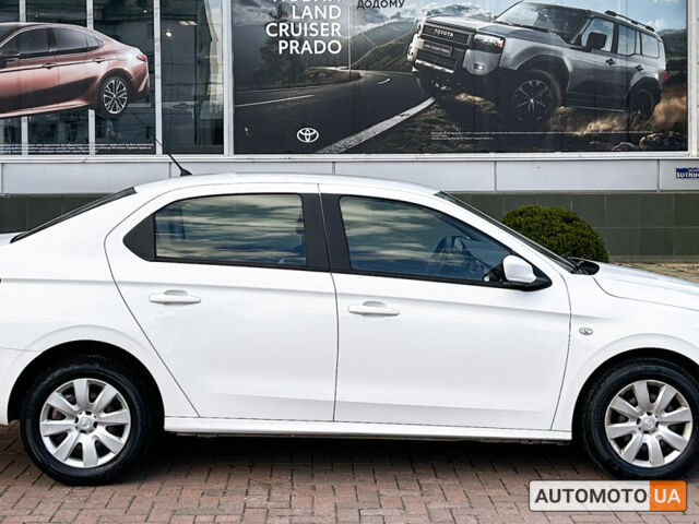 Белый Пежо 301, объемом двигателя 12 л и пробегом 78 тыс. км за 8572 $, фото 3 на Automoto.ua