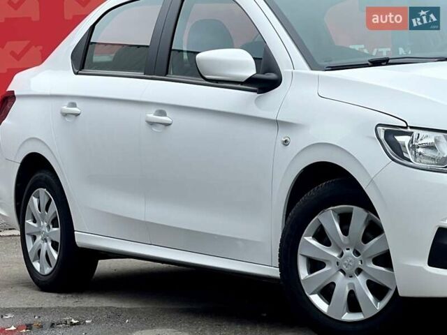 Пежо 301 2021 у Києві на Automoto.ua Білий Пежо 301, об'ємом двигуна 1.2 л та пробігом 97 тис. км за 7200 $, фото 8 на Automoto.ua